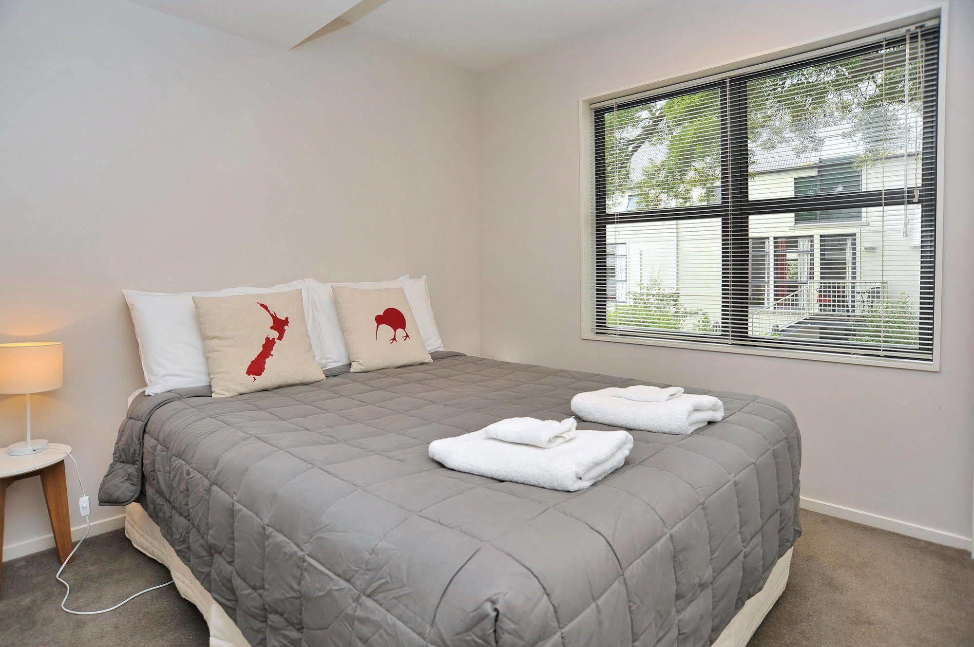 Carlton Villa 2 - Christchurch Holiday Homes Eksteriør billede